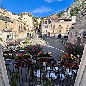 Duomo Square Apartment Taormina