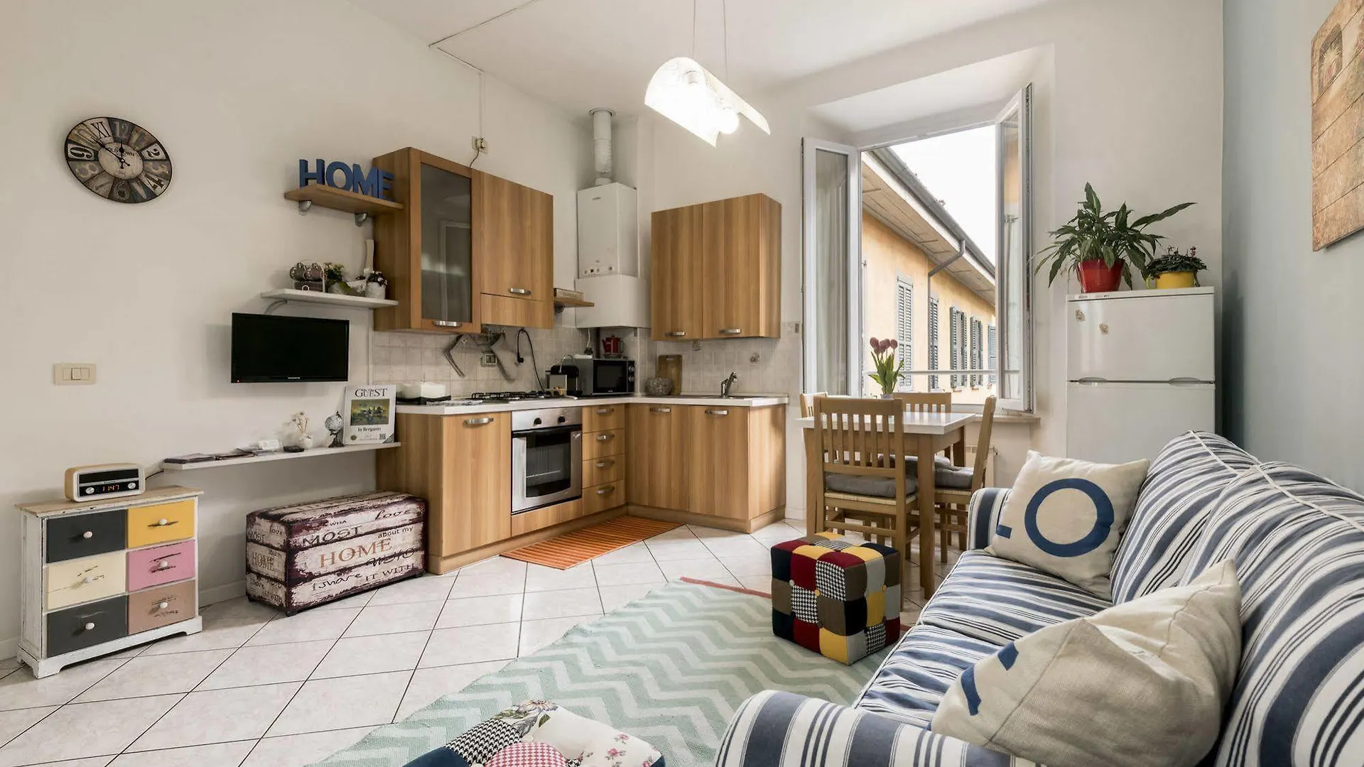 Apartment Ferienwohnung Casa Sofia -Airport Free Shuttle-H24 Bergamo
